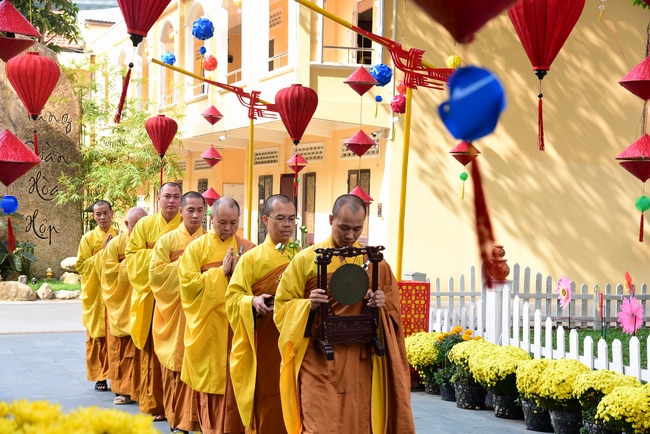 The Wedding Ceremony at the pagoda