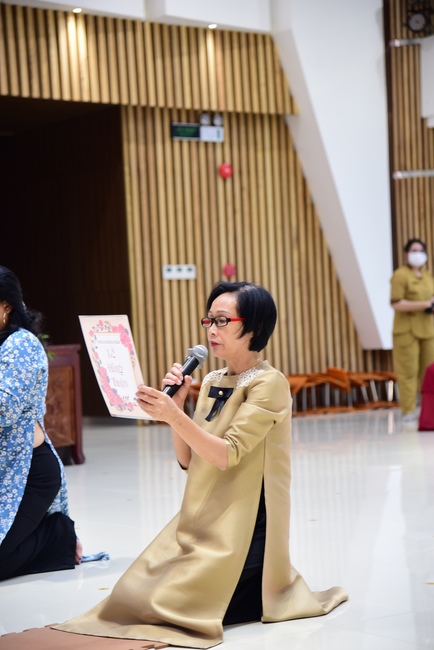 The Wedding Ceremony at the pagoda