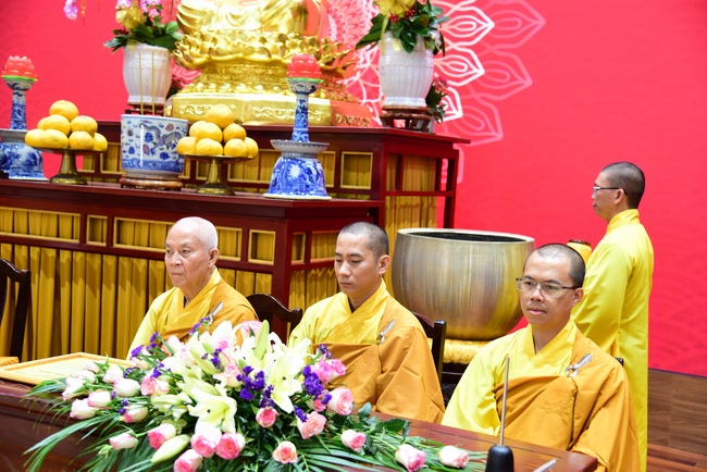 The Wedding Ceremony at the pagoda