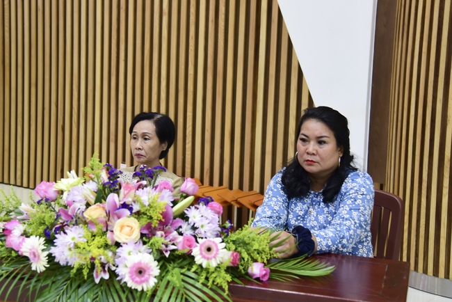 The Wedding Ceremony at the pagoda