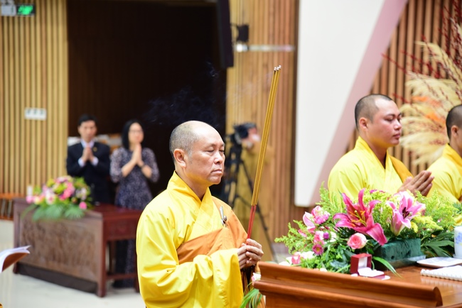 The Wedding Ceremony at the pagoda