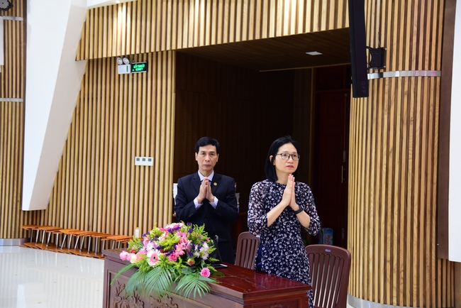The Wedding Ceremony at the pagoda
