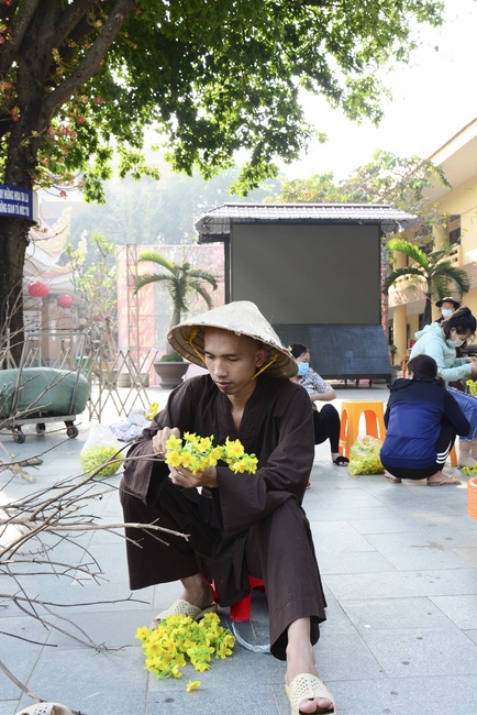 Series photos of preparing for the New Year of Buffalo (part 3)