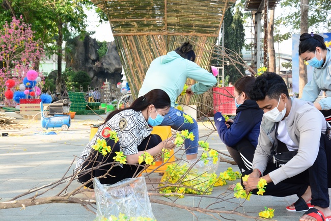 Series photos of preparing for the New Year of Buffalo (part 3)