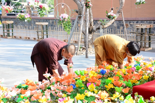 Series photos of preparing for the New Year of Buffalo (part 3)