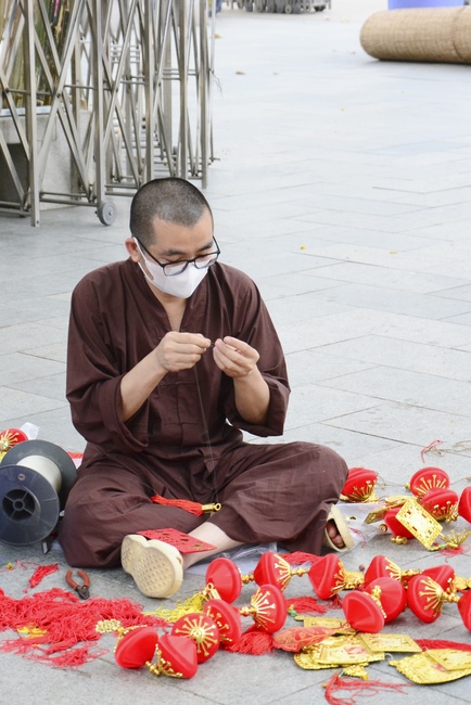 Series photos of preparing for the New Year of Buffalo (part 3)