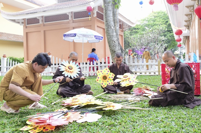 Series photos of preparing for the New Year of Buffalo (part 3)