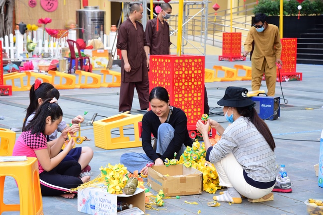 Series photos of preparing for the New Year of Buffalo (part 3)