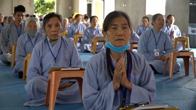 The Rite Wishing Longevity for the Elderly in Yen Phap ashram
