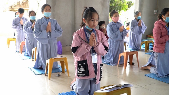 The Rite Wishing Longevity for the Elderly in Yen Phap ashram