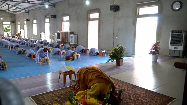 The Rite Wishing Longevity for the Elderly in Yen Phap ashram