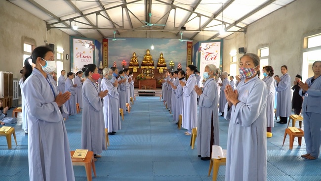 The Rite Wishing Longevity for the Elderly in Yen Phap ashram