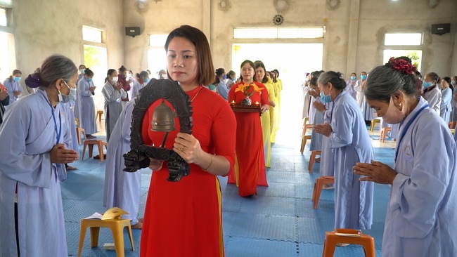 The Rite Wishing Longevity for the Elderly in Yen Phap ashram