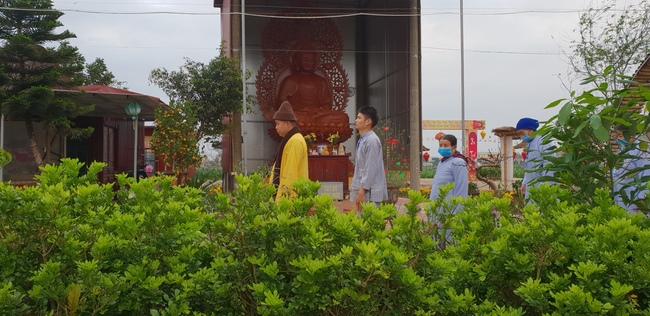 The Rite Wishing Longevity for the Elderly in Yen Phap ashram