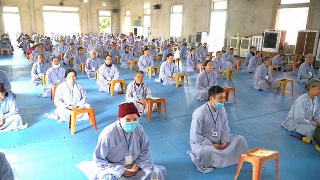 The Rite Wishing Longevity for the Elderly in Yen Phap ashram