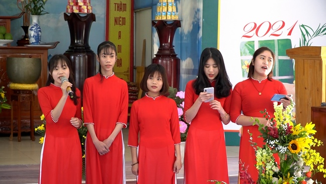 The Rite Wishing Longevity for the Elderly in Yen Phap ashram