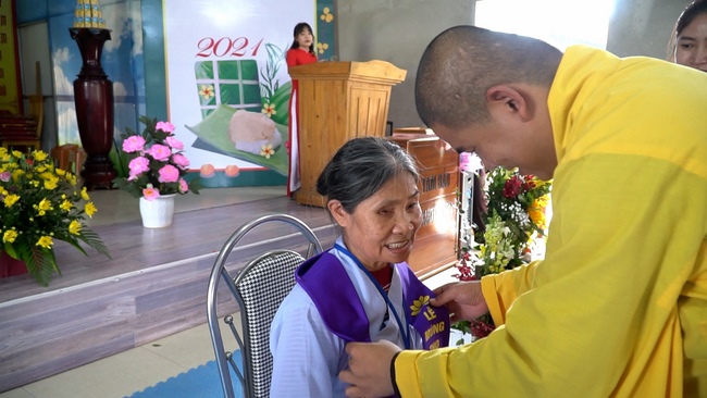 The Rite Wishing Longevity for the Elderly in Yen Phap ashram