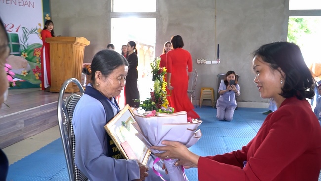 The Rite Wishing Longevity for the Elderly in Yen Phap ashram