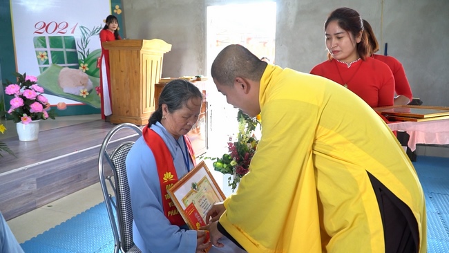 The Rite Wishing Longevity for the Elderly in Yen Phap ashram