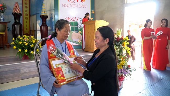 The Rite Wishing Longevity for the Elderly in Yen Phap ashram