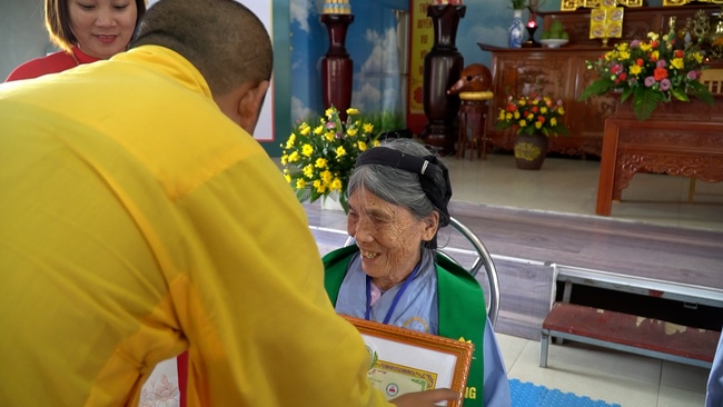The Rite Wishing Longevity for the Elderly in Yen Phap ashram