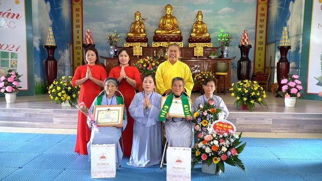 The Rite Wishing Longevity for the Elderly in Yen Phap ashram