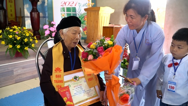 The Rite Wishing Longevity for the Elderly in Yen Phap ashram
