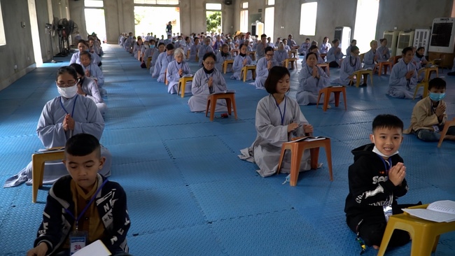 The Rite Wishing Longevity for the Elderly in Yen Phap ashram