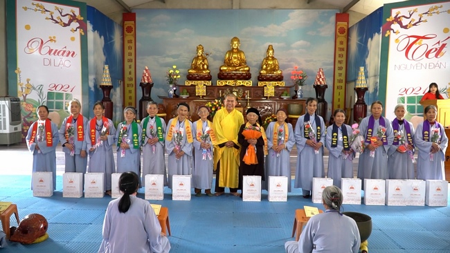 The Rite Wishing Longevity for the Elderly in Yen Phap ashram