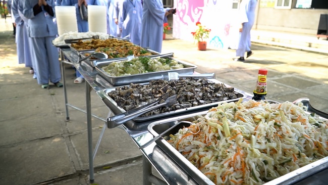 The Rite Wishing Longevity for the Elderly in Yen Phap ashram