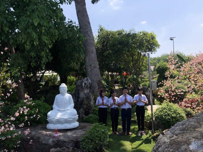 Repentant Ceremony at Suoi Phap Pagoda, Tay Ninh
