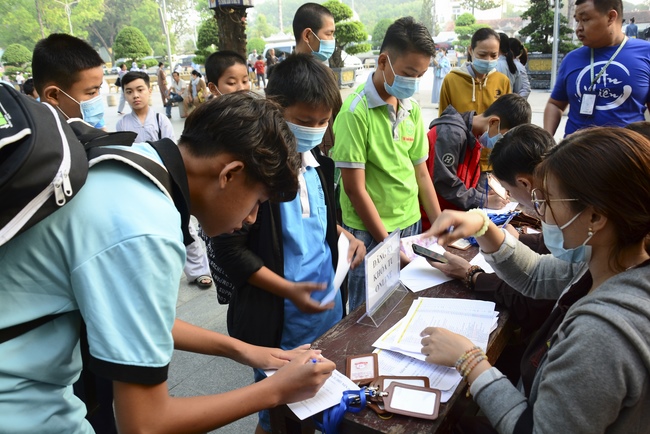 Khóa tu thanh thiếu niên