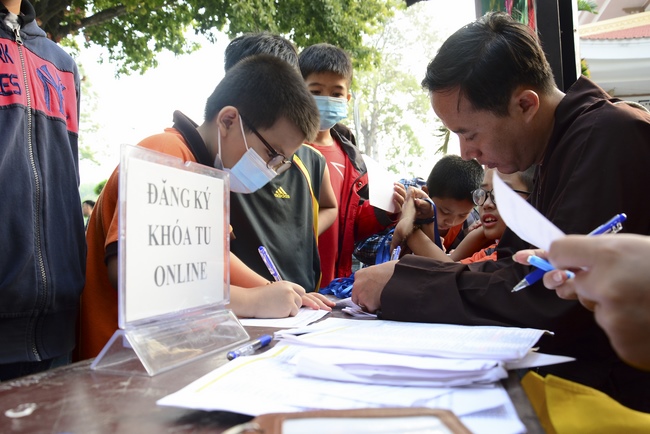 Khóa tu thanh thiếu niên