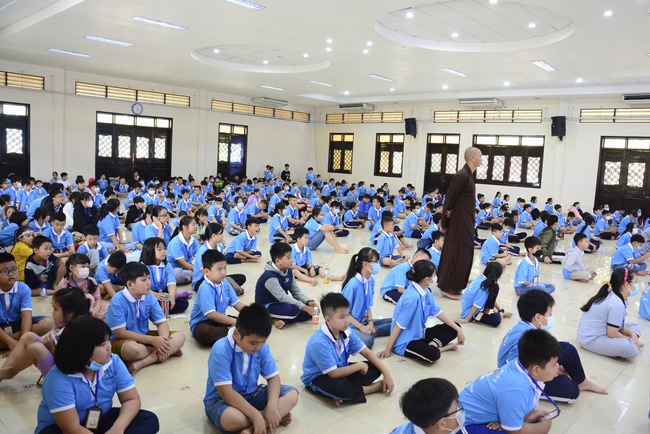 Khóa tu thanh thiếu niên