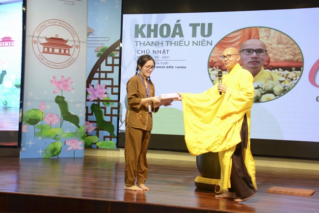 Khóa tu thanh thiếu niên