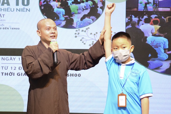 Khóa tu thanh thiếu niên