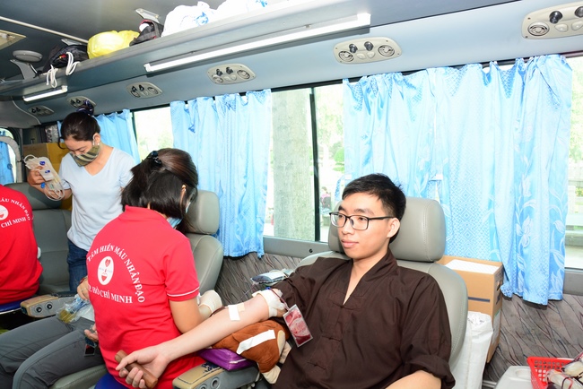 Humanitarian Blood Donation