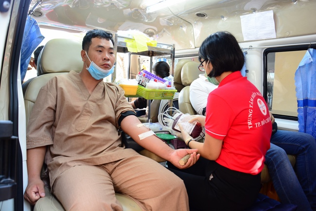 Humanitarian Blood Donation