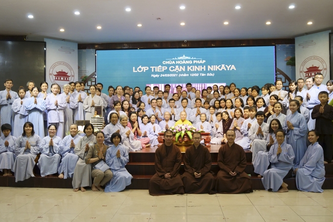 Opening a class approaching Nikāya at Hoang Phap Pagoda