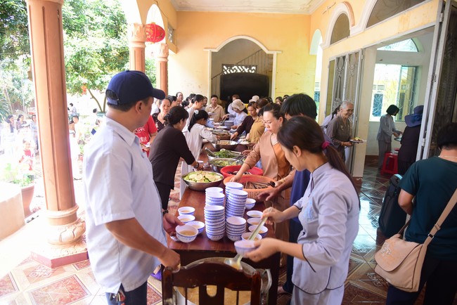 Three-Jewel Refuge Ceremony at  Bao Quang pagoda in Dong Nai