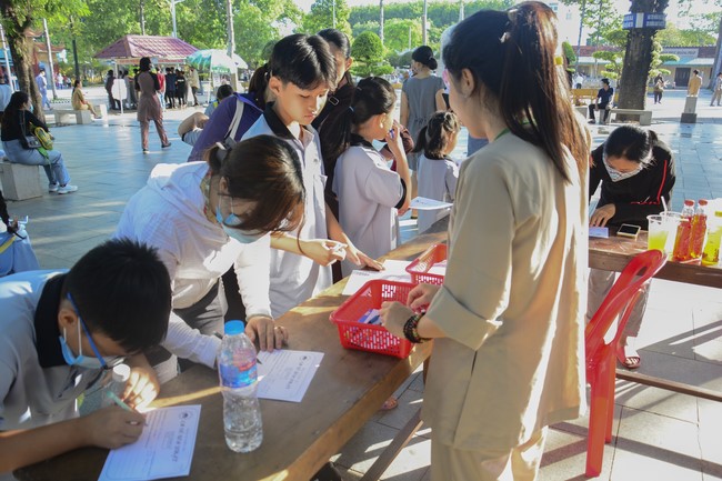 The 27th Kid Playground