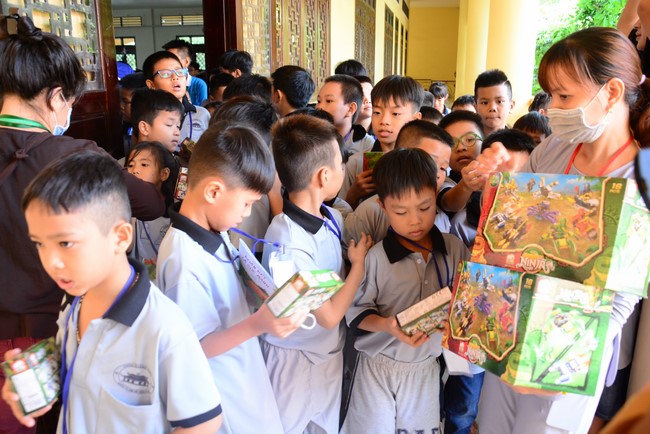 The 27th Kid Playground