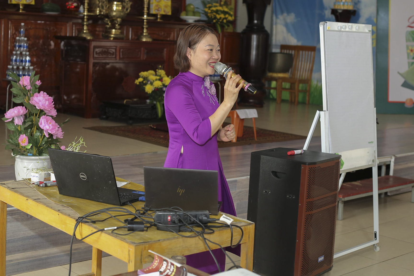 The retreat Sowing seeds lotus at Dong Cao Pagoda