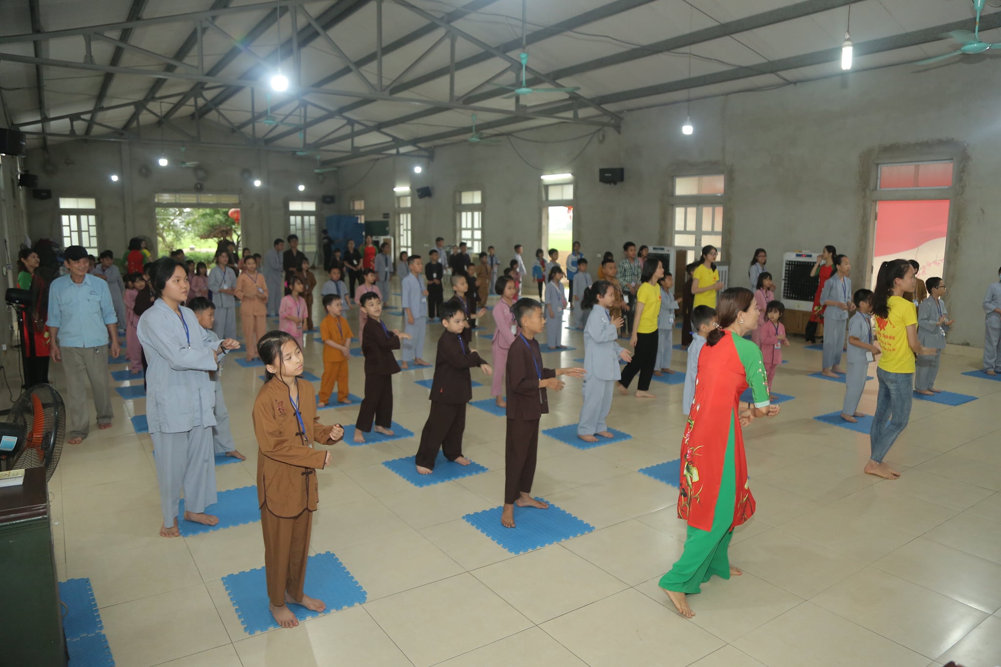 The retreat Sowing seeds lotus at Dong Cao Pagoda