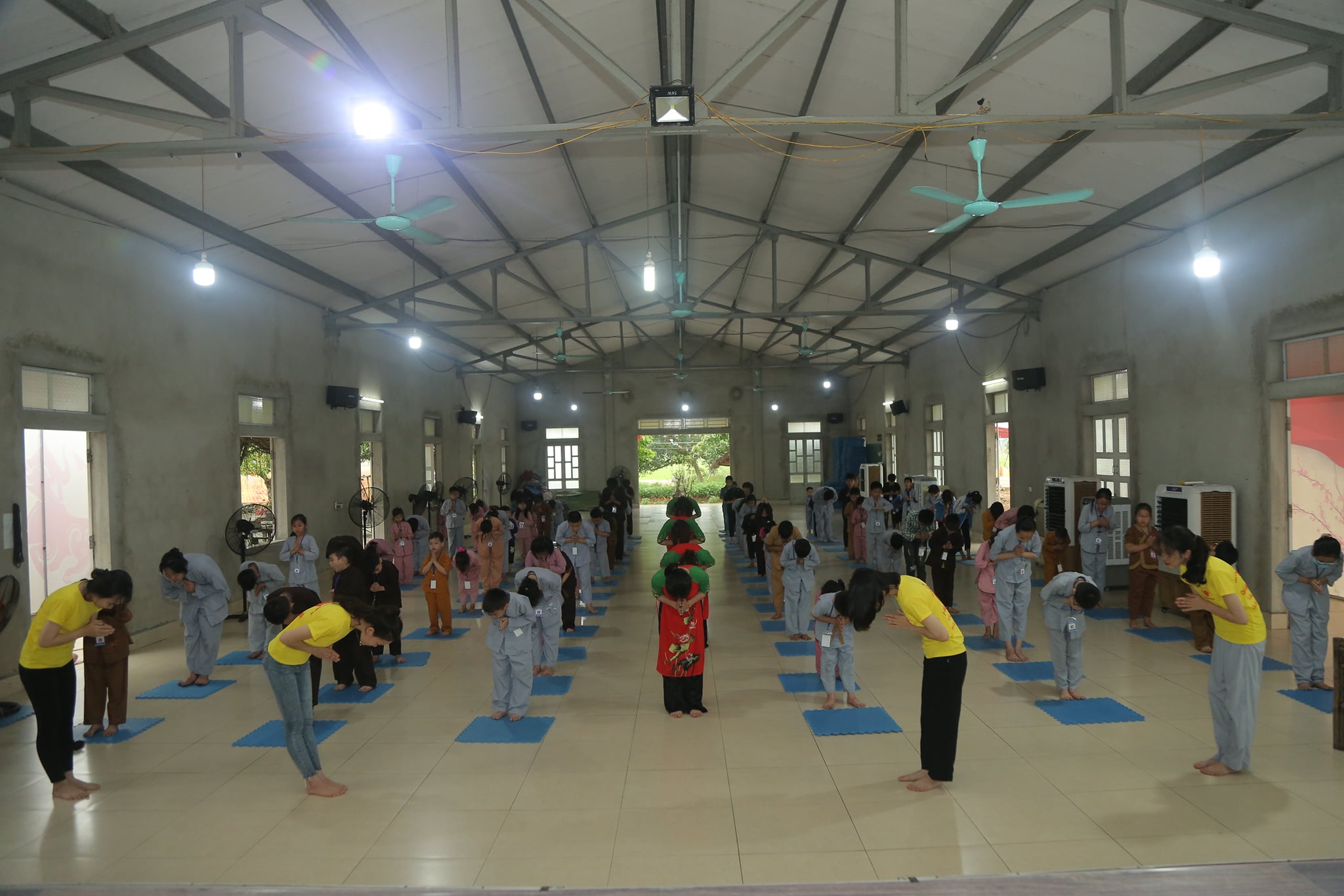 The retreat Sowing seeds lotus at Dong Cao Pagoda