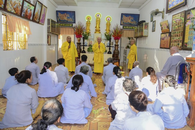 Repentant Ceremony at Minh Chat ashram in Can Tho