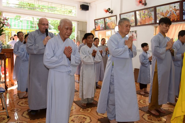 Repentant Ceremony at Minh Chat ashram in Can Tho