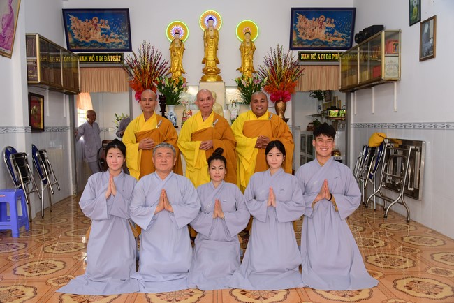 Repentant Ceremony at Minh Chat ashram in Can Tho