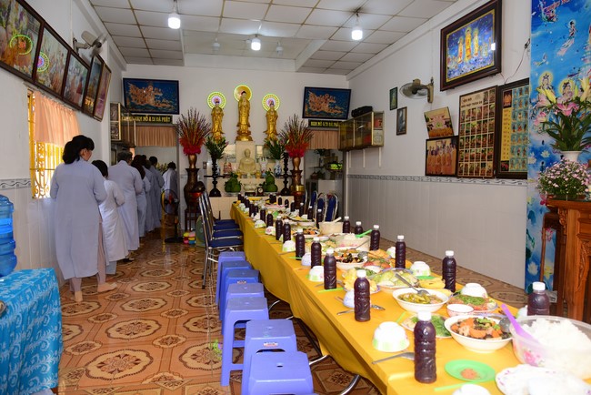 Repentant Ceremony at Minh Chat ashram in Can Tho