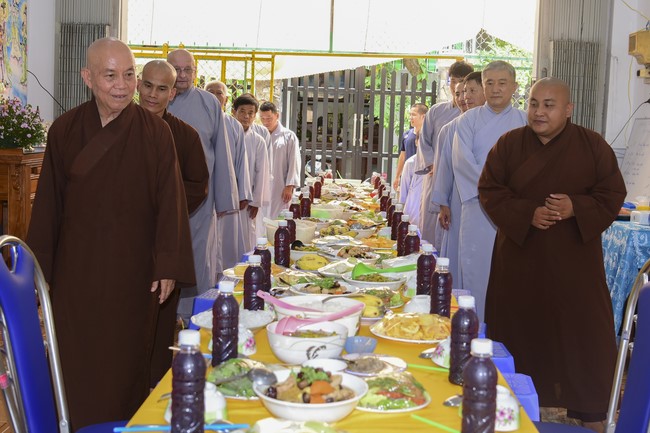 Repentant Ceremony at Minh Chat ashram in Can Tho
